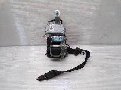 Ремінь безпеки правий перед mercedes w204 c klasa 2048602686 фото №1