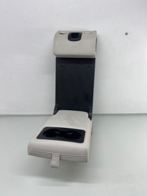 Подлокотник задний задний  land rover range rover velar hk83613g60ba фото №1