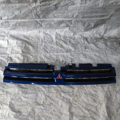 Mitsubishi space runner решітка радіатора решітка радіатора фото №1