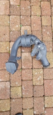 Шланг труба воздуха toyota rav4 iv 13- 2.2 d-cat 17751-26070 фото №1