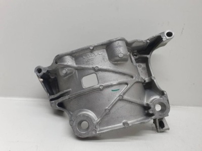 Кронштейн кронштейн генератора volvo s90 2 b5 2.0 31480101 фото №1