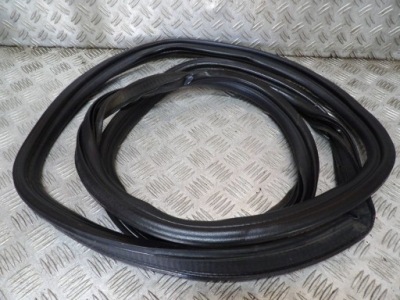 Jeep grand cherokee wk2 прокладка багажника фото №1