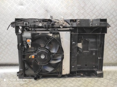 Радіатор води вентилятор ремінь передній підсилювач citroen ds3 2010-2016 фото №1