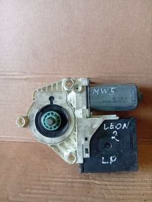 Моторчик стекло правый перед seat leon ii 1t0959702f фото №1