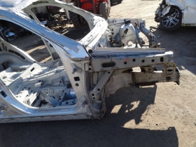 Mercedes-benz ml w166 2012 suv лонжерон правый перед цвет 775 фото №1