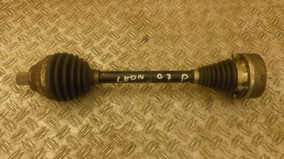 Привідний вал передня права audi q7 фото №1