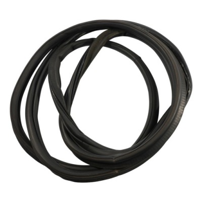 Range rover l322 прокладка крышки багажника lr024161 фото №1