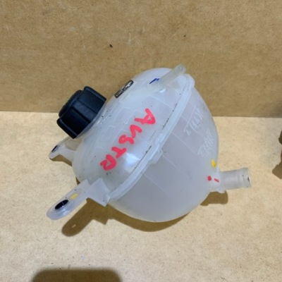 Renault austral espace vi 1.2 e-tech бак рідина фото №1