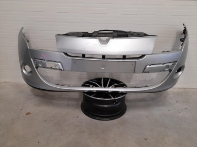 Бампер передний renault megane iii 3 08-12 przed фото №1