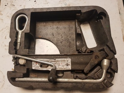 Набор ремонтный домкрат ключ ушко mini r56 фото №1