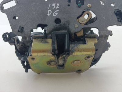 Chrysler voyager 2006 замки фото №1