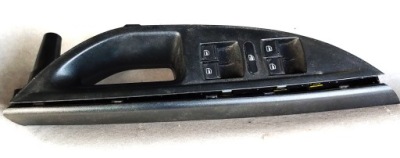 Кронштейн дверь панель левый seat altea 04- фото №1