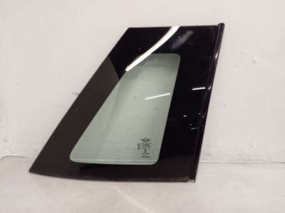 Скло бічна задня права сторона mini one - cooper f56 f55 фото №1