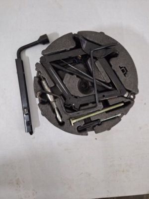 Набір: домкрат, ключ do kół opel insignia фото №1