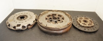 Сцепление колесо двухмассовый jeep renegade compass fiat 500x 2,0 jtd 55261169 фото №1