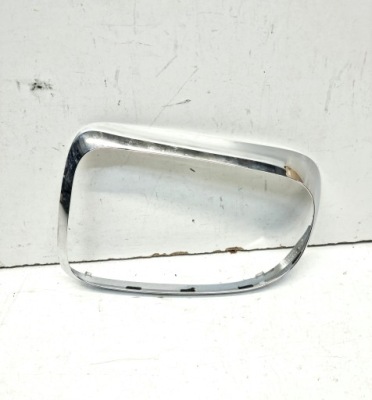 Mini countryman f60 хром рамка задній лампа права фото №1