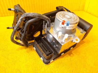 Mercedes c w206 компрессор подвеска airmatic a2069013202 фото №1