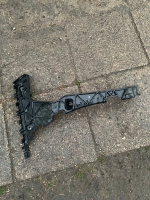 Напрямна бампера лівий задня audi q5 r8 8r0807453 фото №1