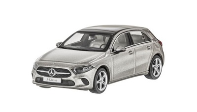 MODELO MERCEDES CLASE A W177 PLATEADO 1:43  