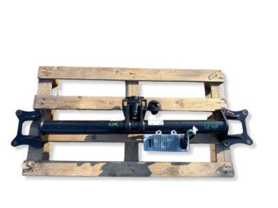 Hak буксировочный задняя tesla model x 102758300j фото №1