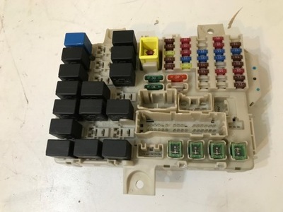 Коробка запобіжників mitsubishi colt vi 8637a389 фото №1