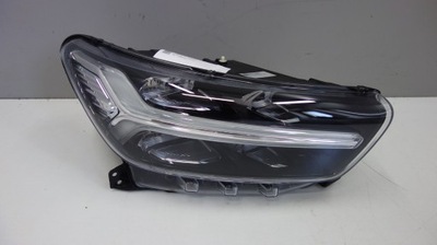 Volvo xc40 ii лампа права led uk rhd 32133576 фото №1