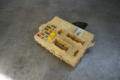 Коробка запобіжників kia optima iii фото №1