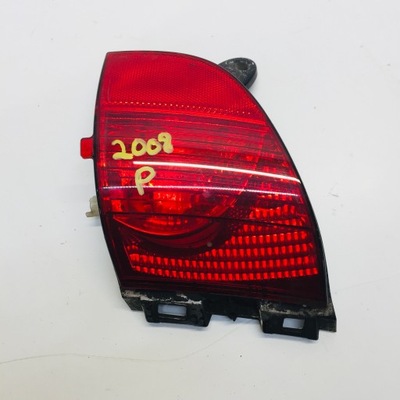 LAMPA PRAWA TYLNA W ZDERZAK PEUGEOT 2008