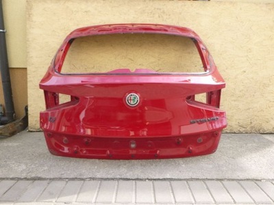 Alfa romeo stelvio крышка багажника задняя фото №1