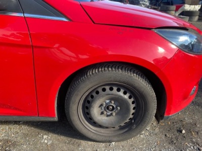 Крыло  правый  перед focus mk3 cb фото №1