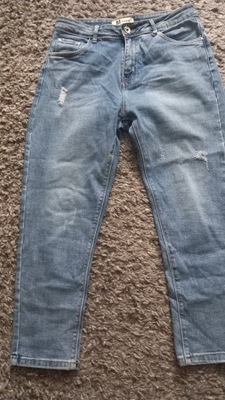 M Sara spodnie jeansy dziuryroz 40-42 jak nowe