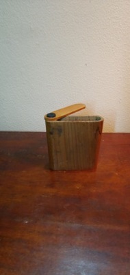 Zabytkowe Pudełko na cygaretki (FT35)
