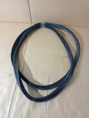 Прокладка крышки багажника kia ceed iii kombi 2018- фото №1