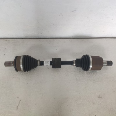 Volvo xc60 ii 2022 b4 мягкий гибрид 2.0d приводной вал левая 32339220 фото №1