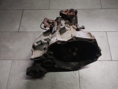 Коробка передач передач opel corsa c 1.7 cdti фото №1