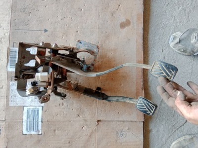 Педалі гальмо suzuki grand vitara ii 1.9 ddis фото №1