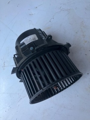 Воздуходувка отопителя citroen c5 iii x7 l5771000 фото №1