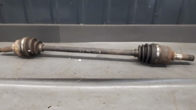 Привідний вал права задня subaru forester 2.0 05r фото №1