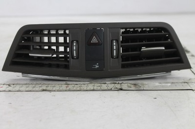 Решітка повітропровід середина a2078300054 e-klasa w207 09- фото №1