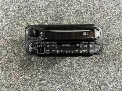 JEEP LIBERTY CHEROKEE KJ RADIO MANUFACTURADO CD P05064125AD  