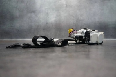 Pas безпеки правий перед передній audi a8 s8 d4 4h 4h0857706a фото №1