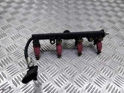 Молдинг упорскування fiat stilo 1.4 фото №1