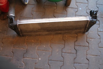 519. интеркулер радиатор vw 7e0145804c фото №1