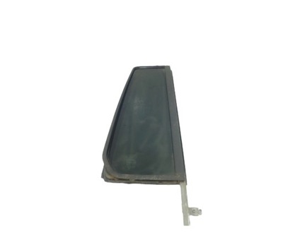 Land rover discovery стекло правая задняя 2010 фото №1