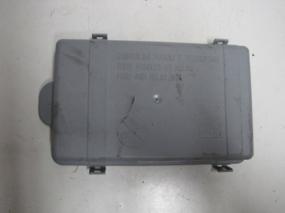 Крышка коробка предохранителей alfa romeo giulia фото №1