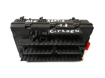 Коробка предохранителей citroen xantia 9568200280 фото №1