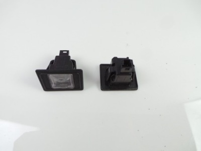 Освітлення номерного знака mercedes gla w156 фото №1