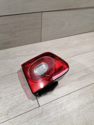 Tiguan лампа левый задняя 5n0945093b фото №1