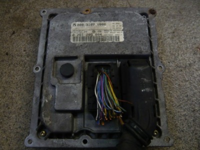 Бортовий комп'ютер блок керування двигуна 0003107v006 smart fortwo фото №1