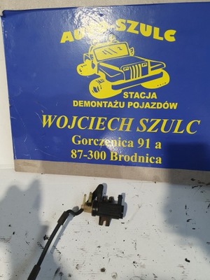 Клапан вакуумa mercedes w205 a0091533128 фото №1